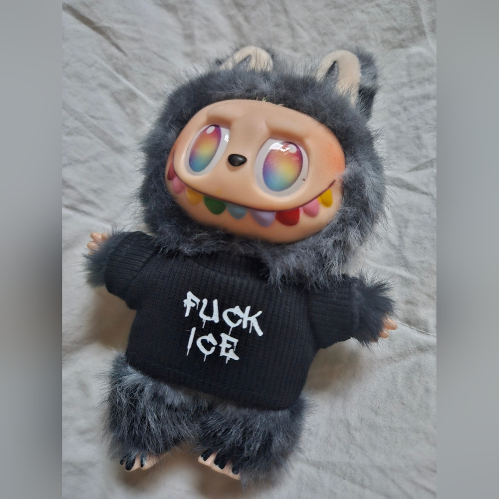 Abolish ice 2 pc Labubu Big Into Energy Hat + Outfit Set Black Beanie + Shirt - Picture 8 of 9